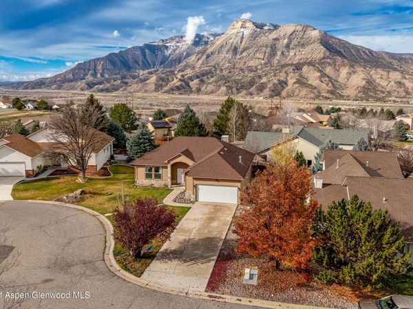 27 Snowberry Place, Parachute, CO 81635