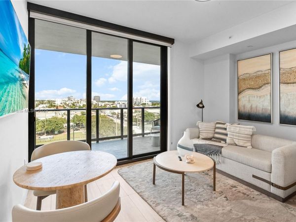 580 72nd, Unit 711, Miami Beach, FL 33141