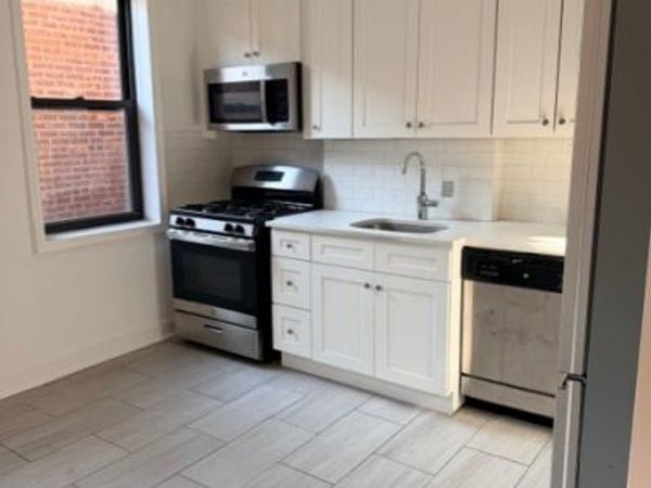 221 E 18TH Street , Unit 6E, Brooklyn, NY 11226