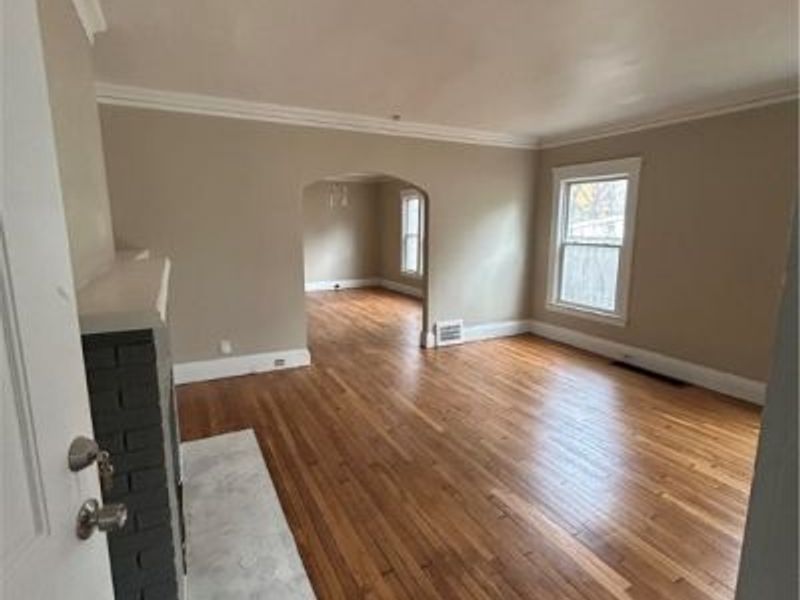 3235 Oak Road, Cleveland, OH 44118 Photo 9