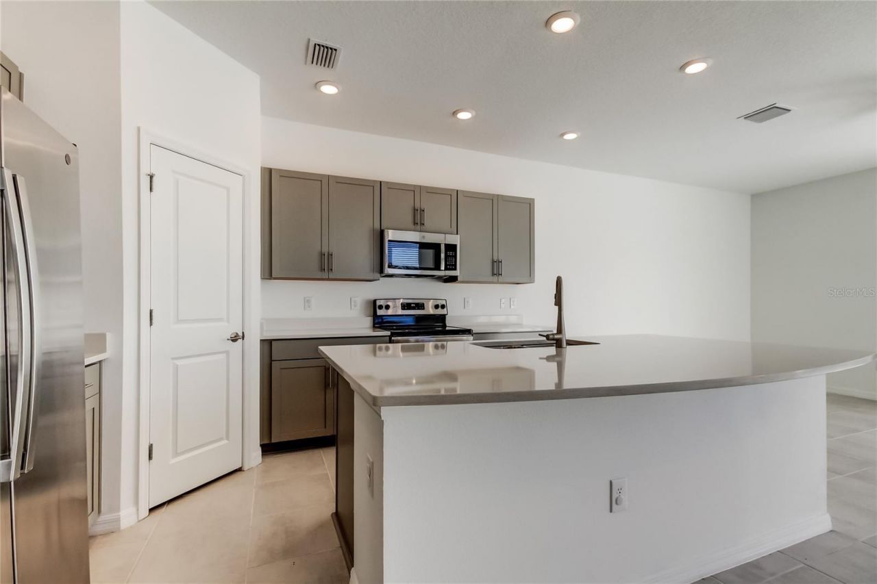 11633 Glenside Terrace, Palmetto, FL 34221 Photo