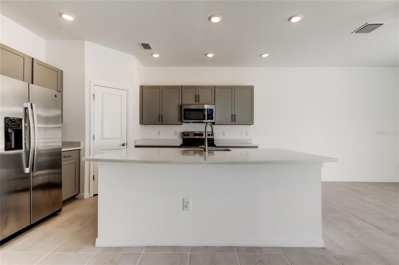 11633 Glenside Terrace, Palmetto, FL 34221 Photo