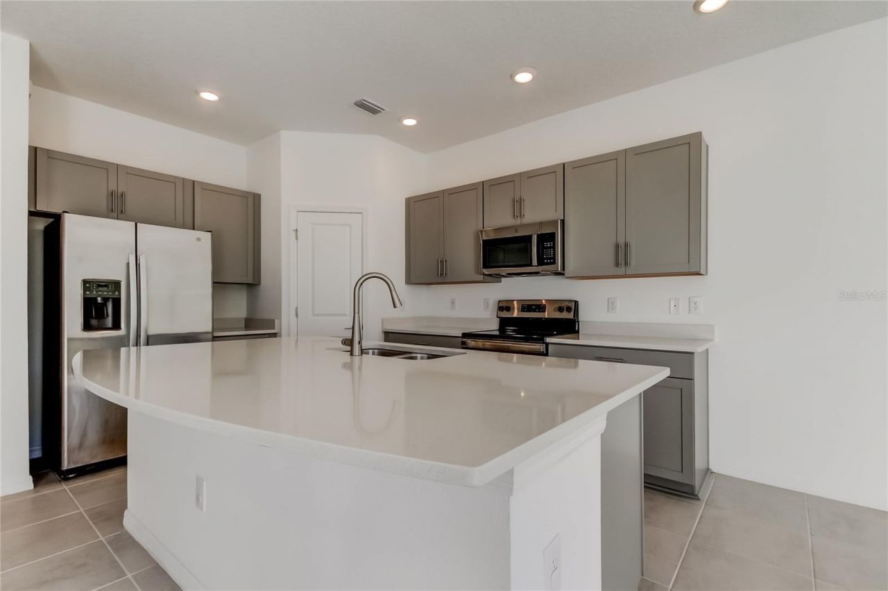 11633 Glenside Terrace, Palmetto, FL 34221 Photo