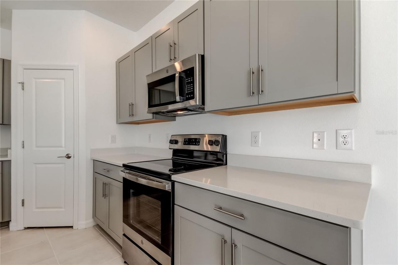 11633 Glenside Terrace, Palmetto, FL 34221 Photo