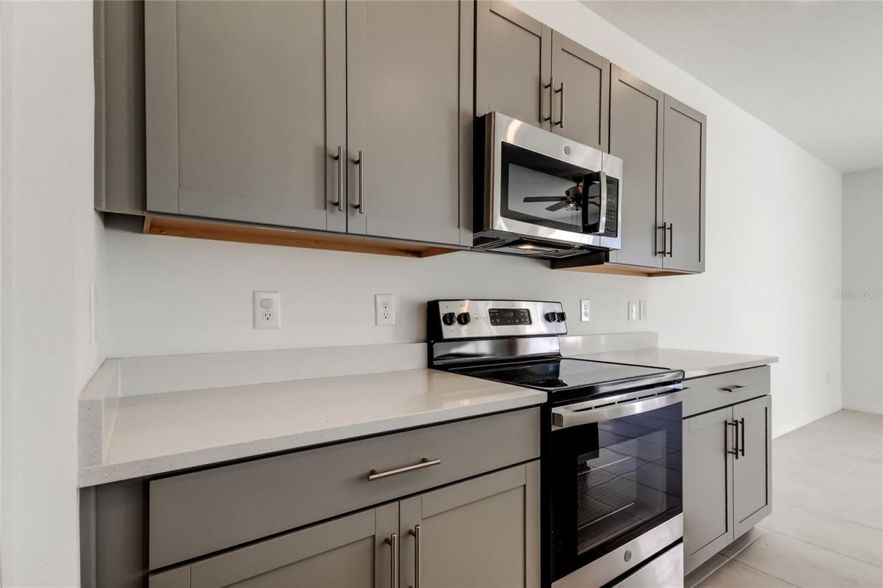 11633 Glenside Terrace, Palmetto, FL 34221 Photo