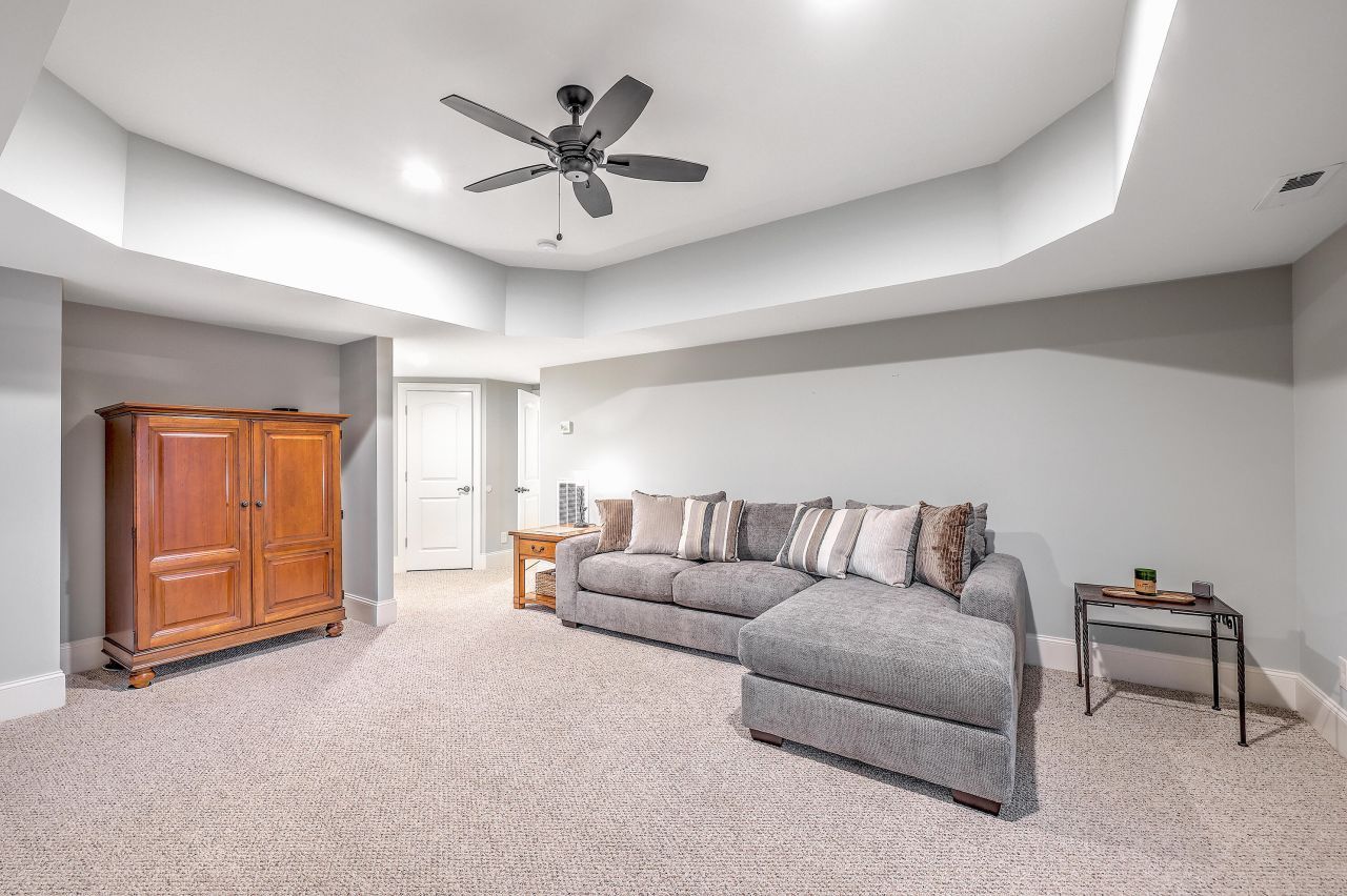 8927 E Fairway Woods Circle Photo 46