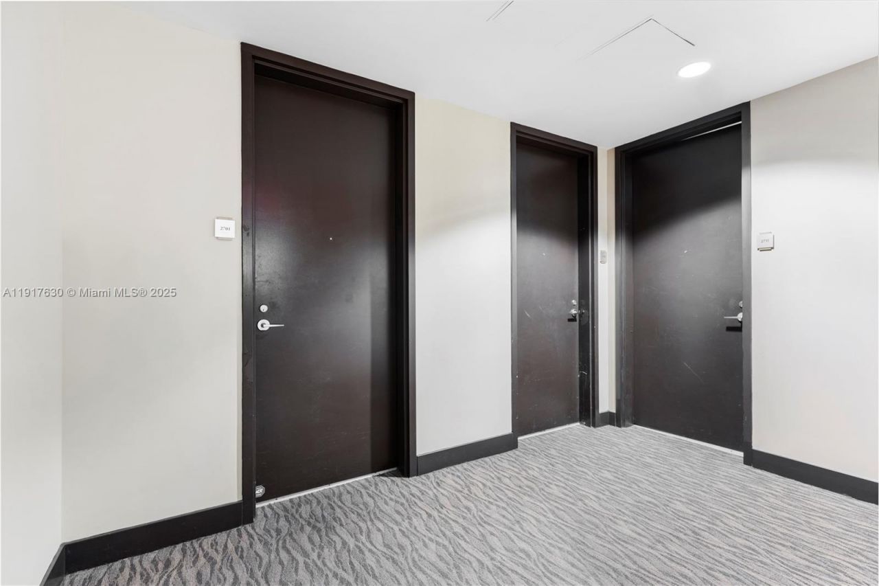 79 SW 12th St, Unit 2701-S, Miami, FL 33130 Photo