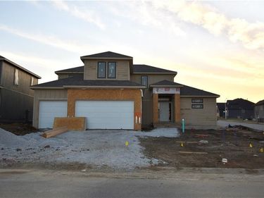 8003 NE 77th Street, Kansas City, MO 64158