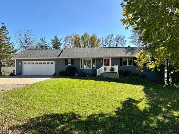 102 S Prospect Street, Hardwick, MN 56134
