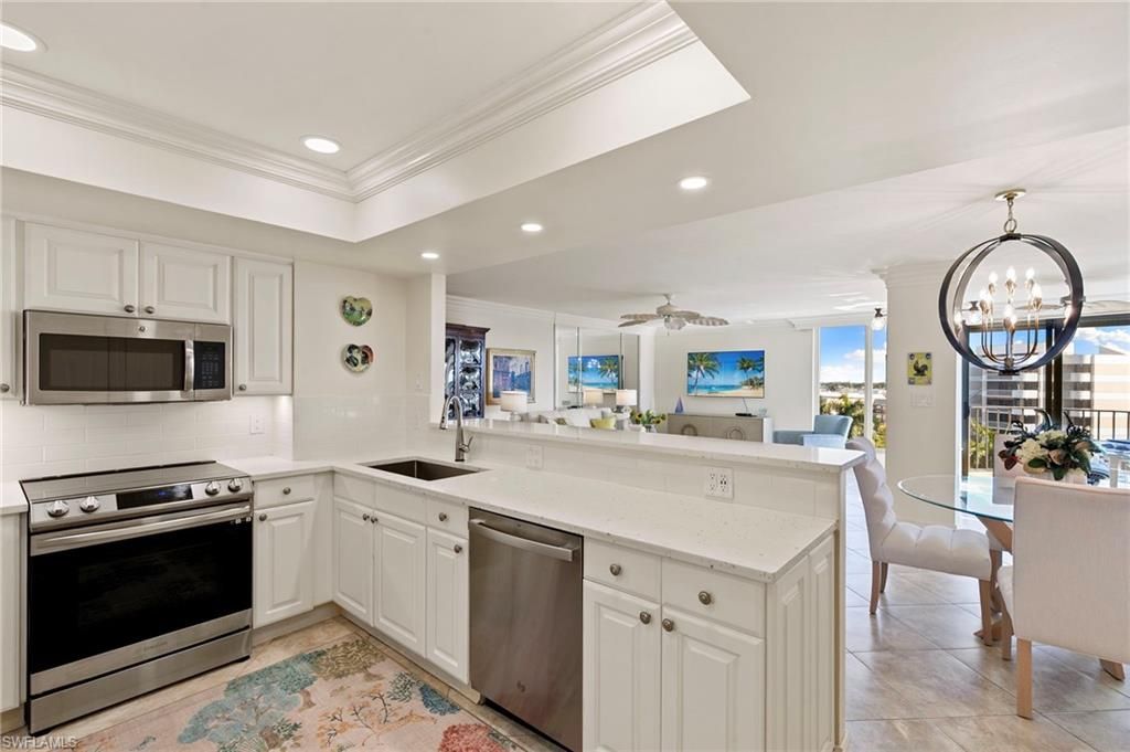 3115 Gulf Shore Blvd N, Unit 501S, Naples, FL 34103 Photo