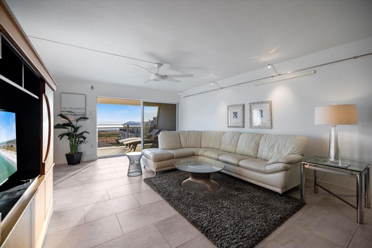 625 Beach Road, Unit 602, Sarasota, FL 34242 Photo