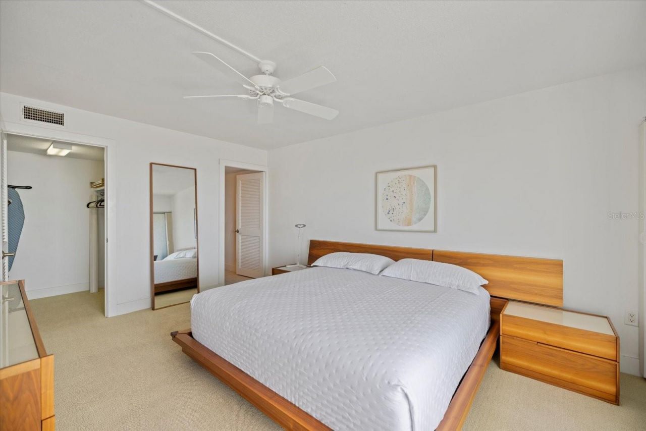 625 Beach Road, Unit 602, Sarasota, FL 34242 Photo