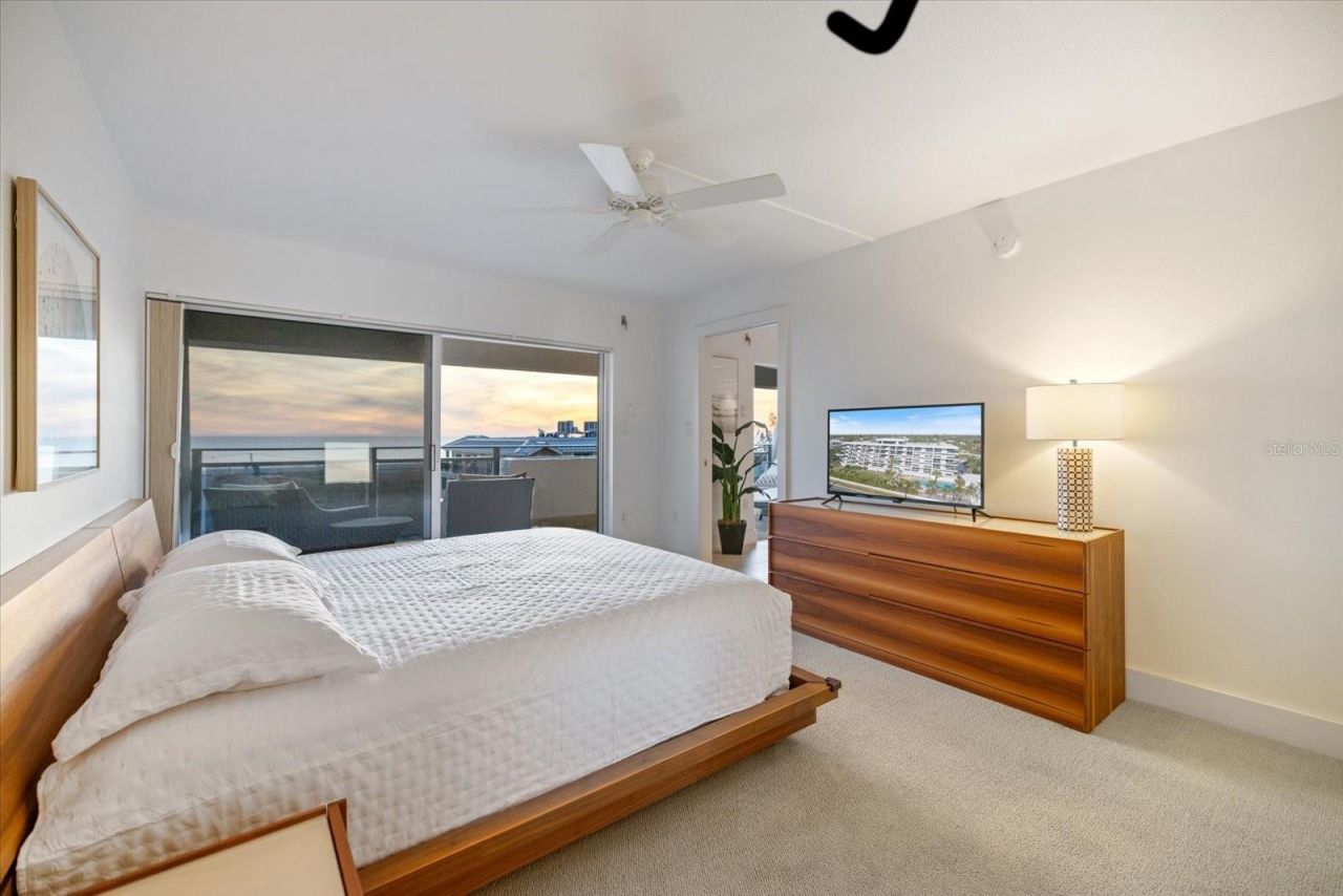 625 Beach Road, Unit 602, Sarasota, FL 34242 Photo