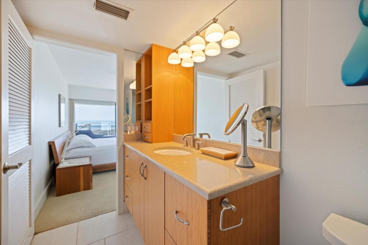 625 Beach Road, Unit 602, Sarasota, FL 34242 Photo