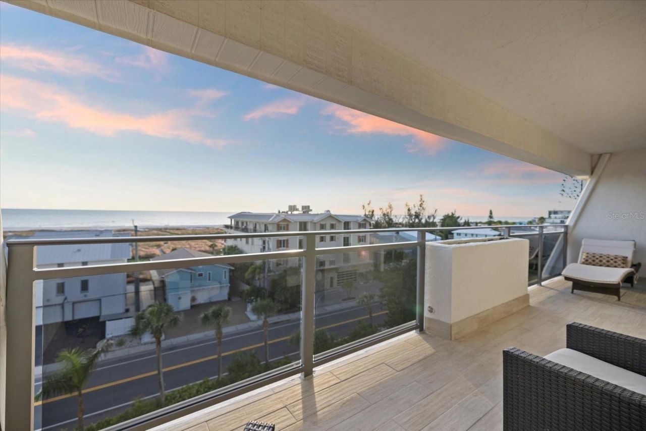 625 Beach Road, Unit 602, Sarasota, FL 34242 Photo