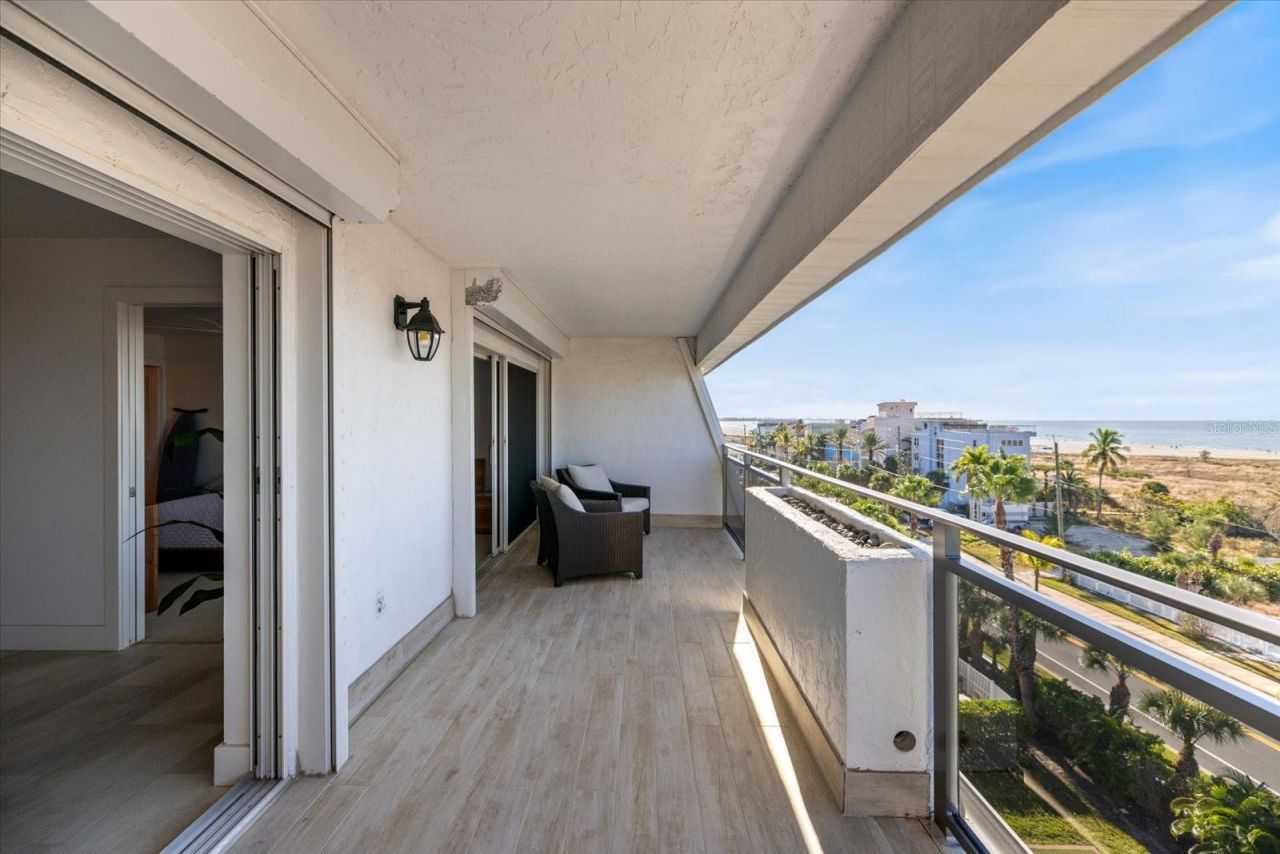 625 Beach Road, Unit 602, Sarasota, FL 34242 Photo