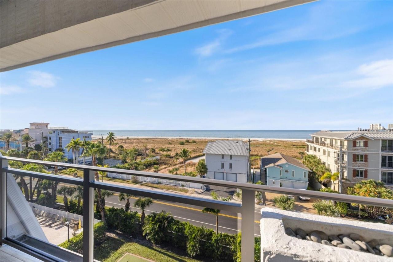 625 Beach Road, Unit 602, Sarasota, FL 34242 Photo