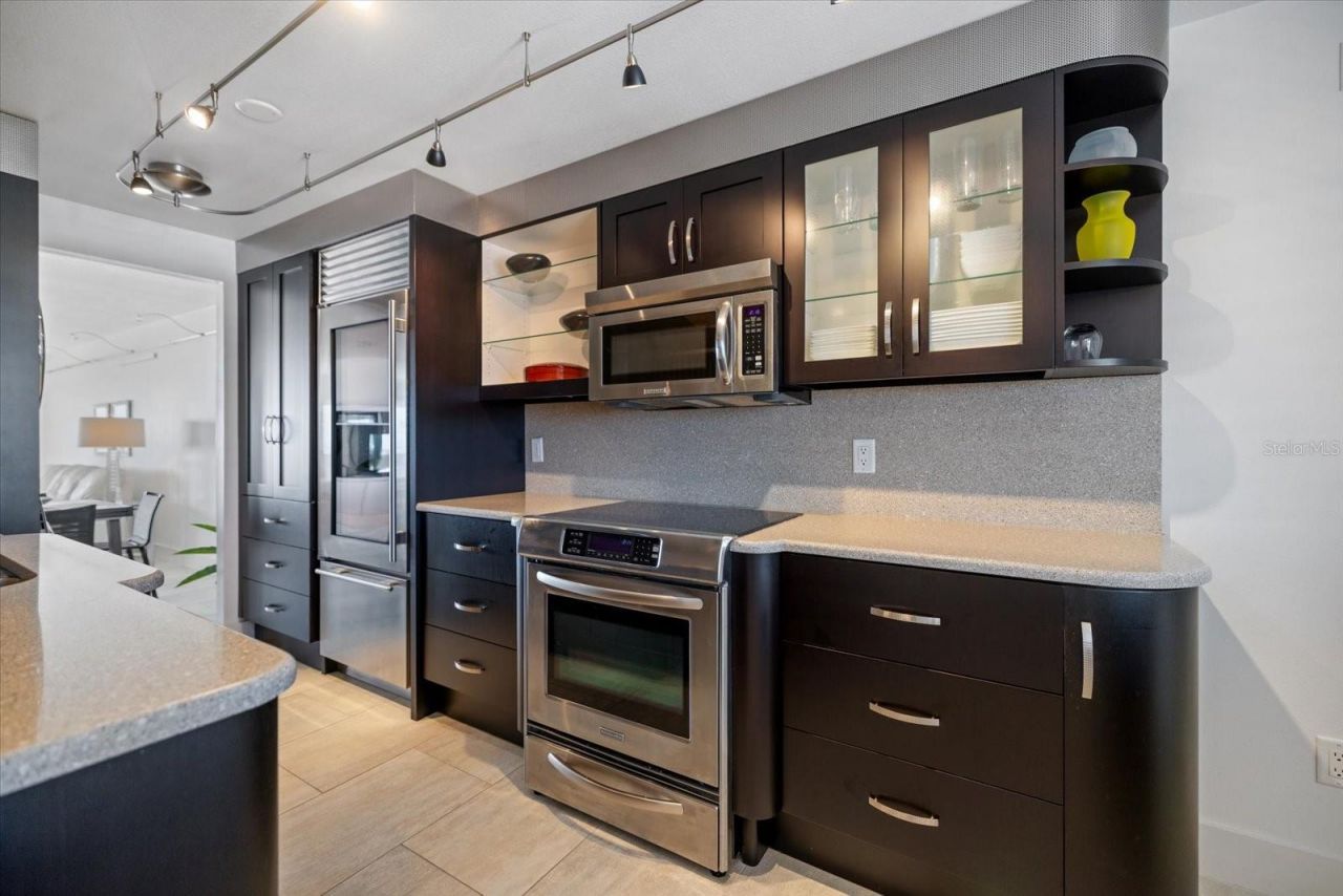 625 Beach Road, Unit 602, Sarasota, FL 34242 Photo