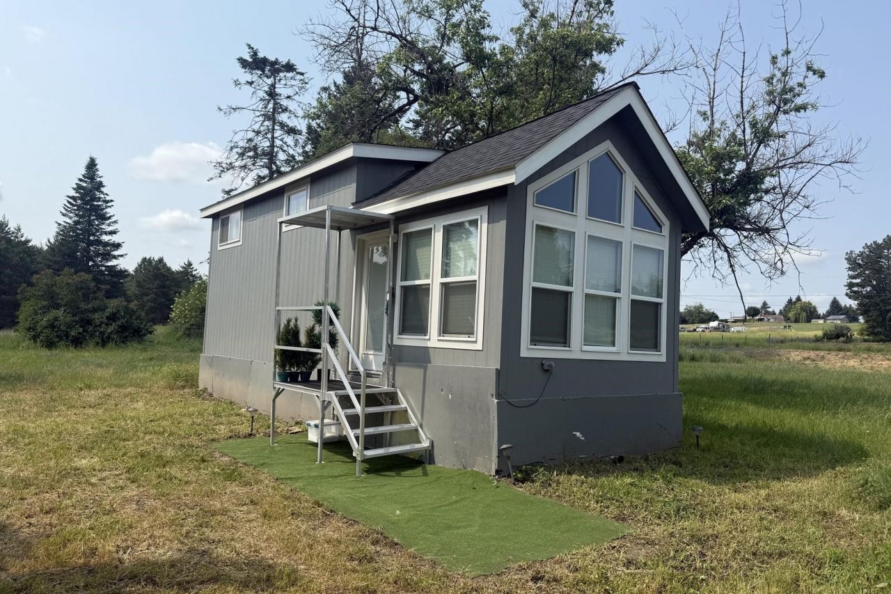 3427 Normal Park Rd, Cheney, WA 99004 Main Photo