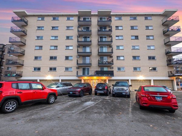 315 Des Plaines Avenue, Unit 607, Forest Park, IL 60130