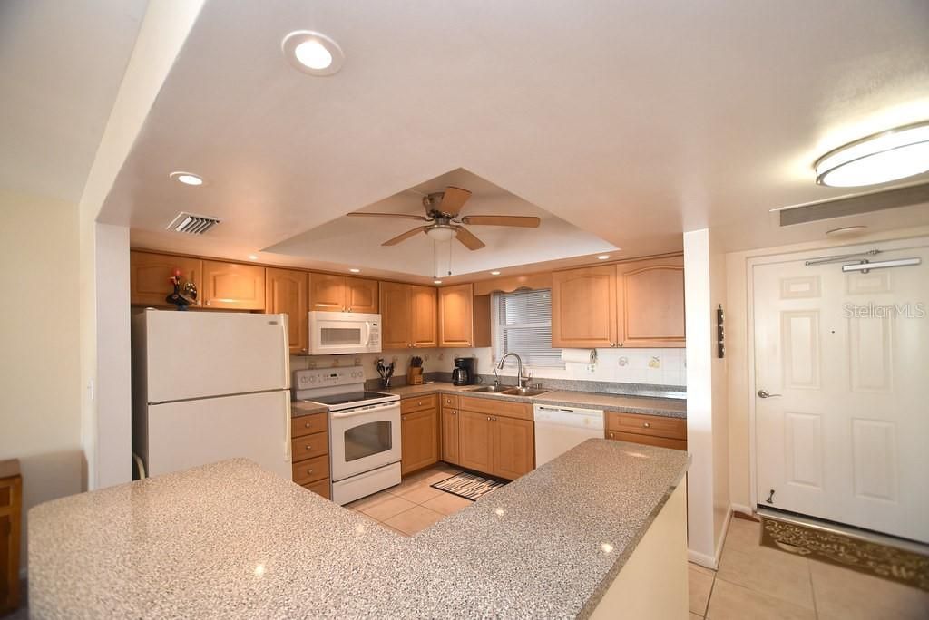 5200 Brittany Drive S, Unit 606, Saint Petersburg, FL 33715 Photo