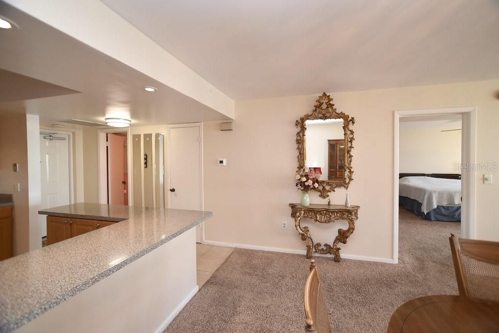 5200 Brittany Drive S, Unit 606, Saint Petersburg, FL 33715 Photo