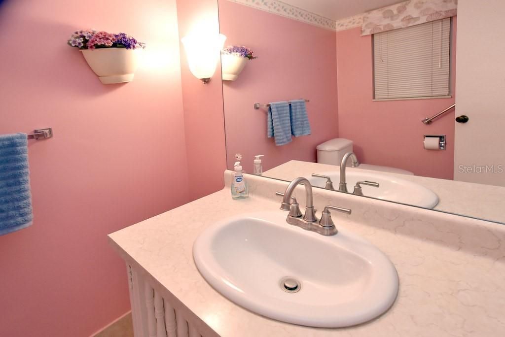 5200 Brittany Drive S, Unit 606, Saint Petersburg, FL 33715 Photo