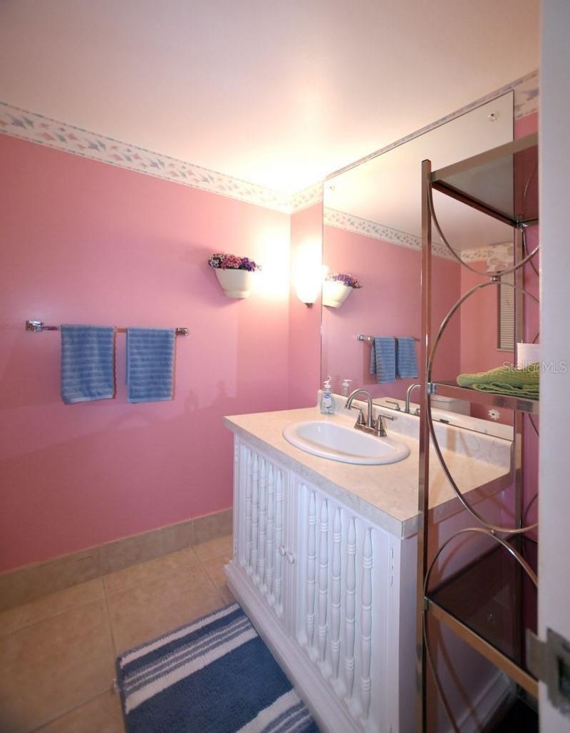 5200 Brittany Drive S, Unit 606, Saint Petersburg, FL 33715 Photo