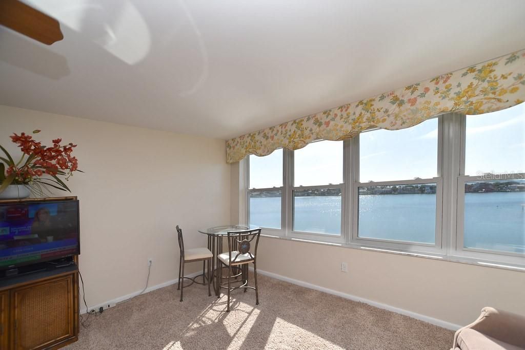 5200 Brittany Drive S, Unit 606, Saint Petersburg, FL 33715 Photo