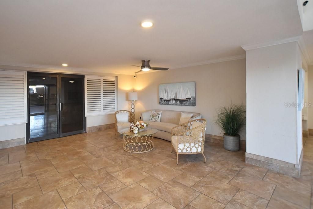 5200 Brittany Drive S, Unit 606, Saint Petersburg, FL 33715 Photo