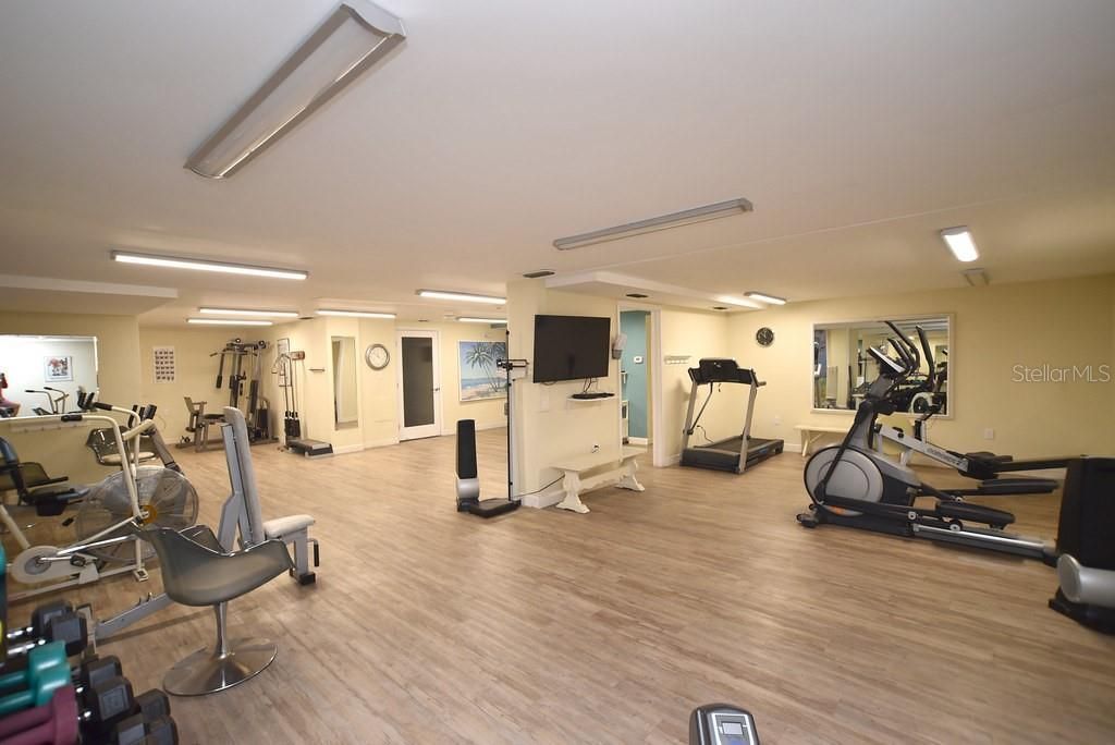 5200 Brittany Drive S, Unit 606, Saint Petersburg, FL 33715 Photo