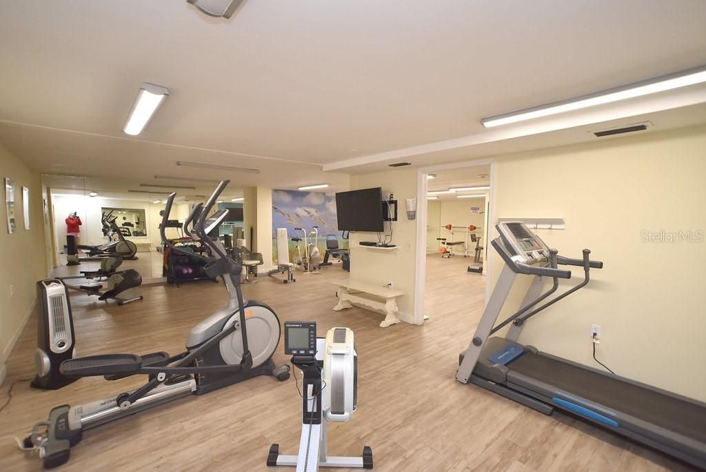 5200 Brittany Drive S, Unit 606, Saint Petersburg, FL 33715 Photo