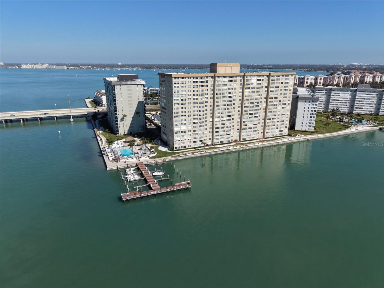 5200 Brittany Drive S, Unit 606, Saint Petersburg, FL 33715 Photo