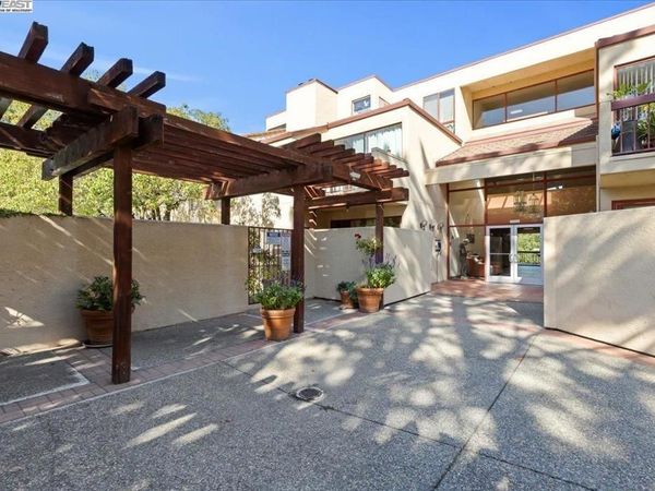 25912 25912 Hayward Blvd, Unit 204, Hayward, CA 94542