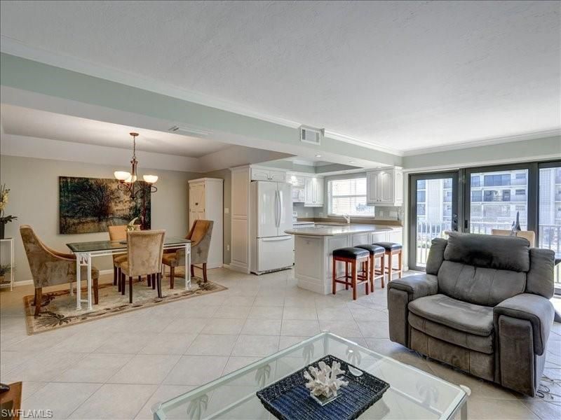 3200 Gulf Shore Blvd N, Unit 204, Naples, FL 34103 Photo