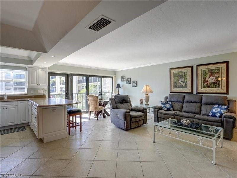 3200 Gulf Shore Blvd N, Unit 204, Naples, FL 34103 Photo