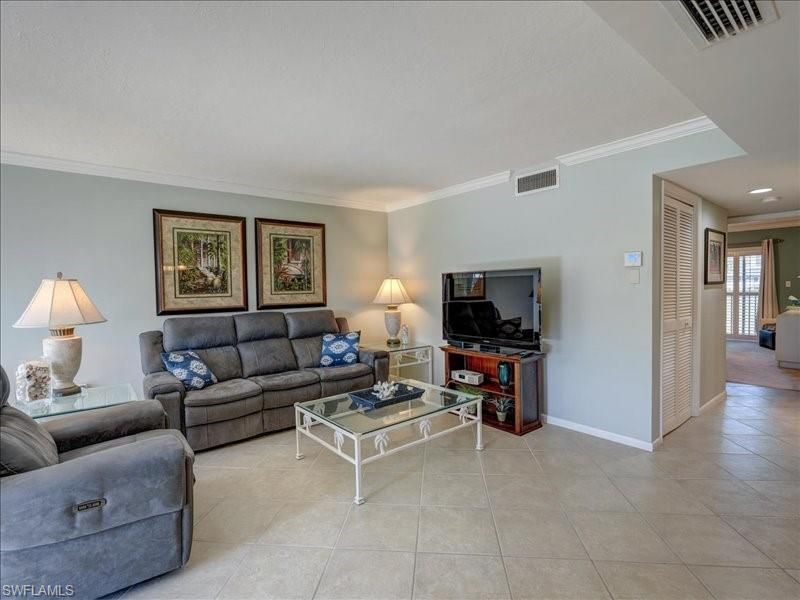 3200 Gulf Shore Blvd N, Unit 204, Naples, FL 34103 Photo