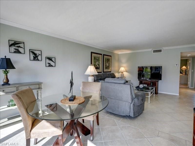 3200 Gulf Shore Blvd N, Unit 204, Naples, FL 34103 Photo