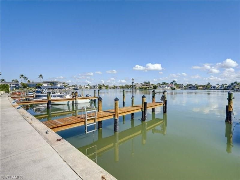 3200 Gulf Shore Blvd N, Unit 204, Naples, FL 34103 Photo