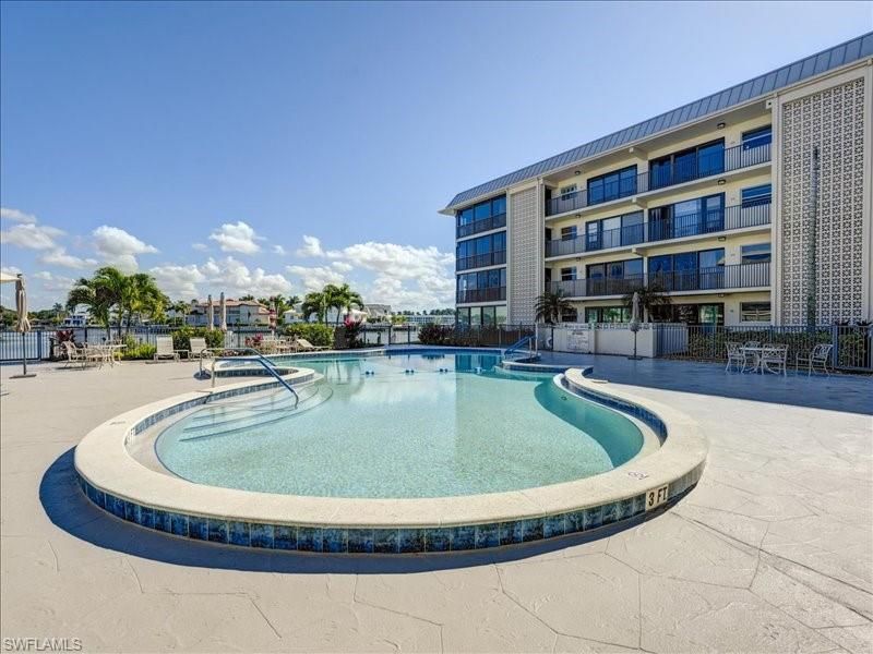 3200 Gulf Shore Blvd N, Unit 204, Naples, FL 34103 Photo