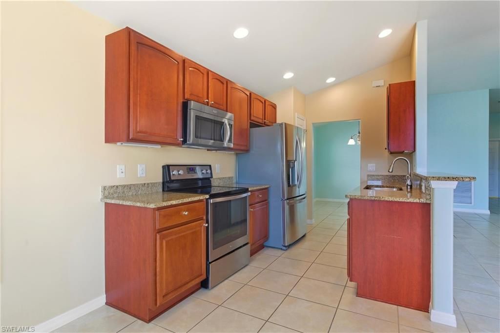 2546 Greendale Pl, Cape Coral, FL 33991 Photo