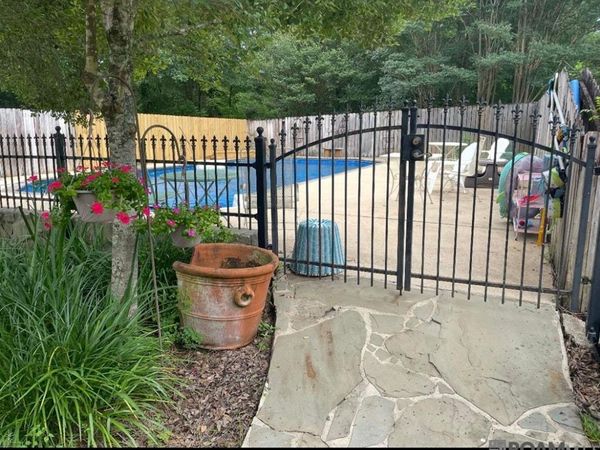 10429 Williams Dr, Clinton, LA 70722