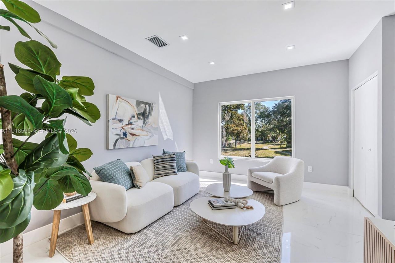 6884 NW 30 Ave, Fort Lauderdale, FL 33309 Photo