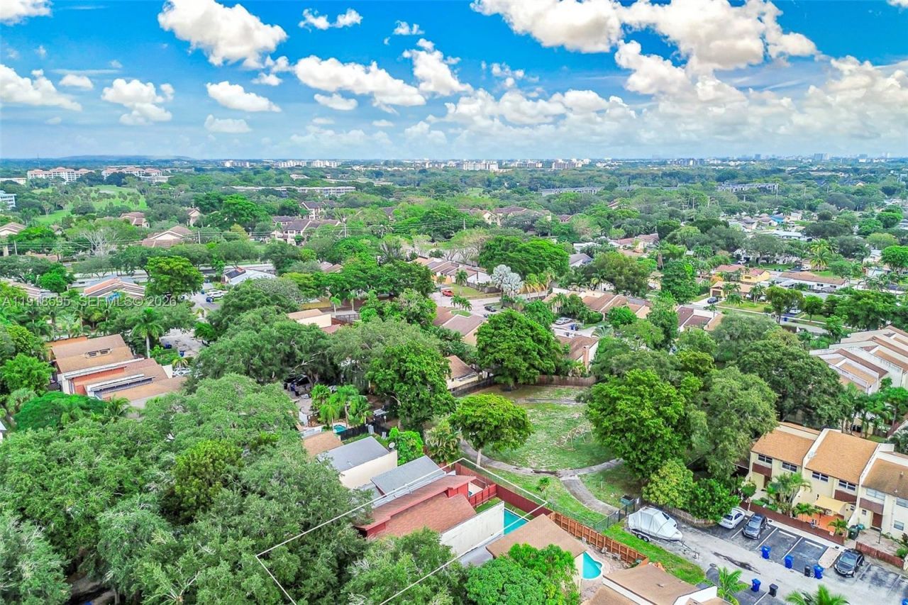 6884 NW 30 Ave, Fort Lauderdale, FL 33309 Photo