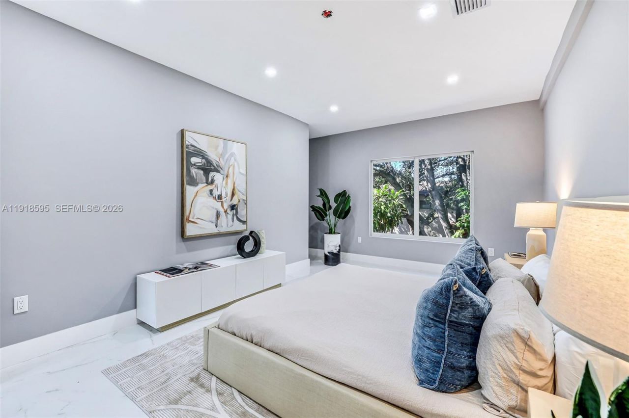 6884 NW 30 Ave, Fort Lauderdale, FL 33309 Photo