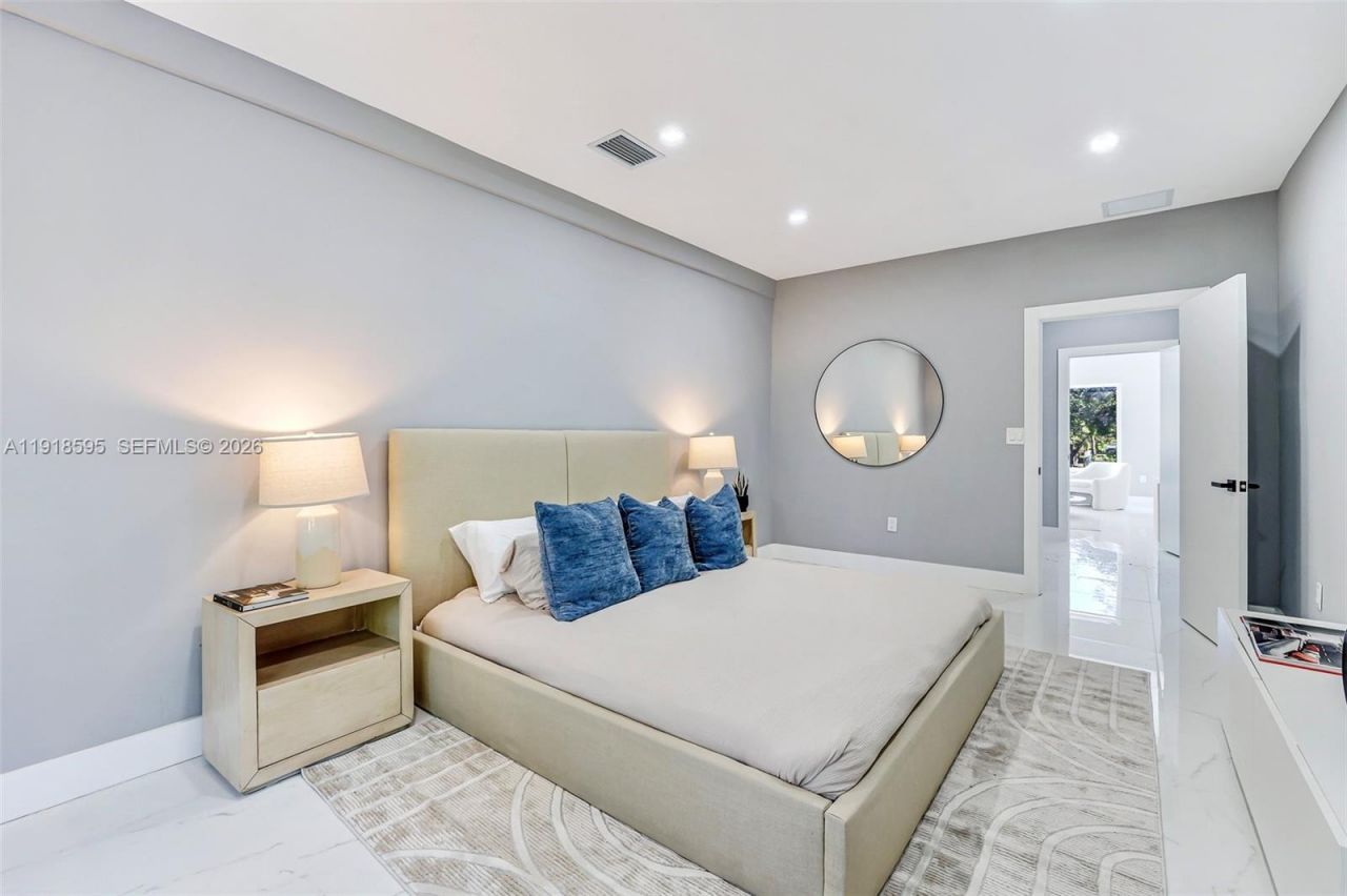 6884 NW 30 Ave, Fort Lauderdale, FL 33309 Photo