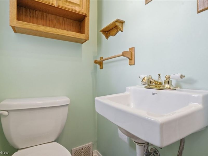 13130 Kinsman Road, Burton, OH 44021 Photo 9