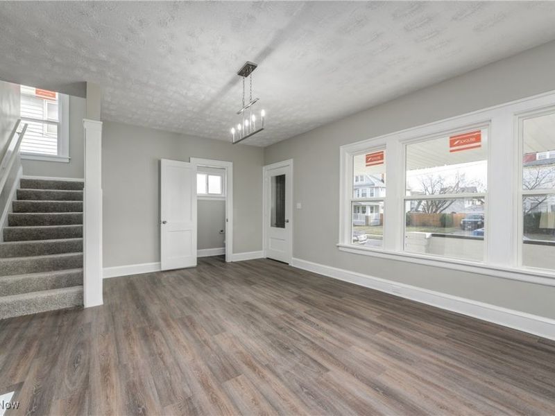 2092 W 101st Street, Cleveland, OH 44102 Photo 13