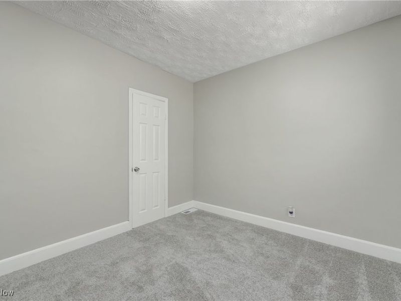 2092 W 101st Street, Cleveland, OH 44102 Photo 32