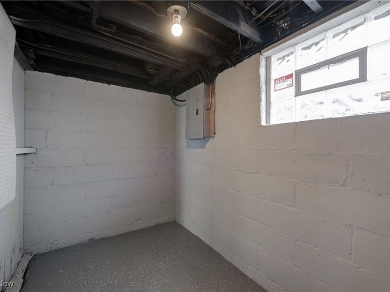 2092 W 101st Street, Cleveland, OH 44102 Photo 44